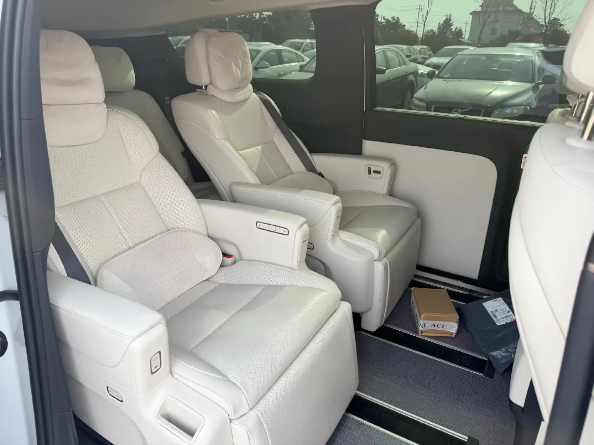 2025 Li MEGA BEV,autocango,china used car exporter,china ev exporter,chinese used car exporter,chinese used ev exporter