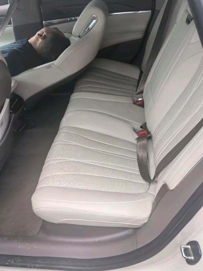 2022 IM L7 BEV 90KWH,autocango,china used car exporter,china ev exporter,chinese used car exporter,chinese used ev exporter