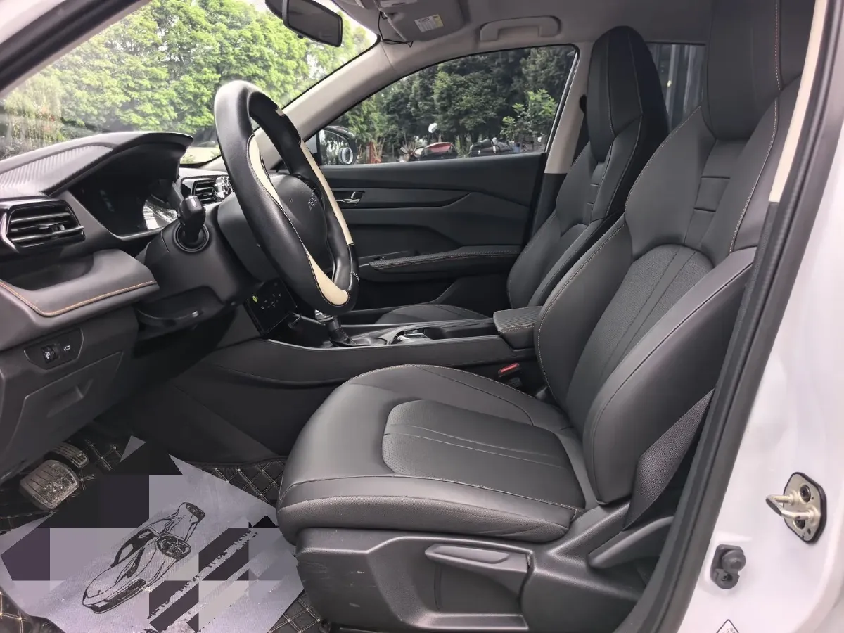 2025 DongFeng Aeolus YiXuan 1.5L 125HP L4 6DCT,autocango,china used car exporter,china ev exporter,chinese used car exporter,chinese used ev exporter