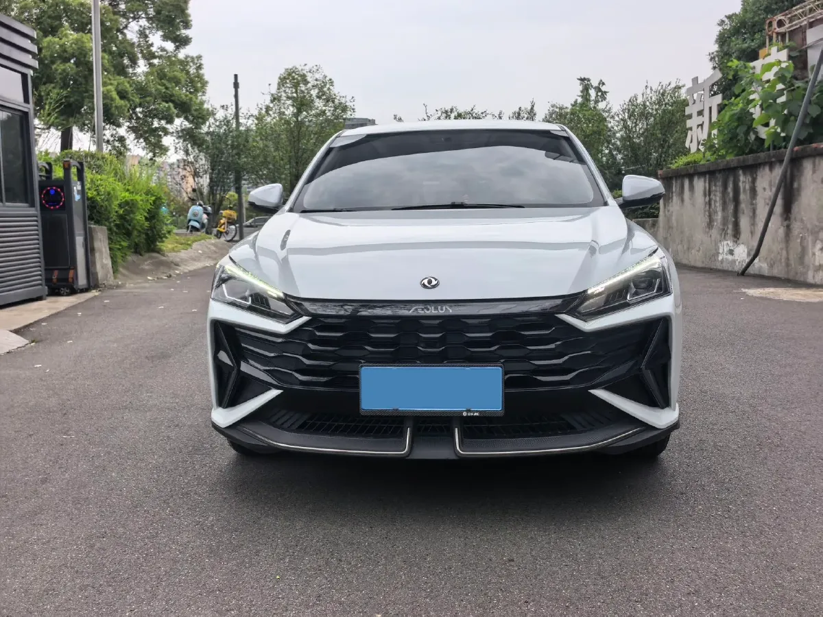 2025 DongFeng Aeolus YiXuan 1.5L 125HP L4 6DCT,autocango,china used car exporter,china ev exporter,chinese used car exporter,chinese used ev exporter