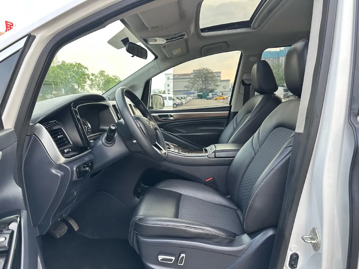 2021 GAC Trumpchi M8 2.0T 252HP L4 8AT,autocango,china used car exporter,china ev exporter,chinese used car exporter,chinese used ev exporter