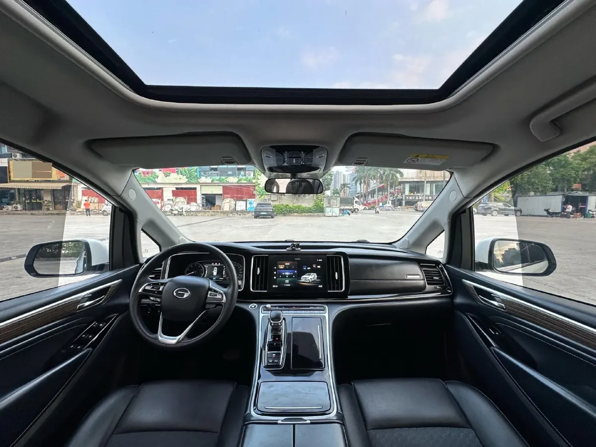 2021 GAC Trumpchi M8 2.0T 252HP L4 8AT,autocango,china used car exporter,china ev exporter,chinese used car exporter,chinese used ev exporter