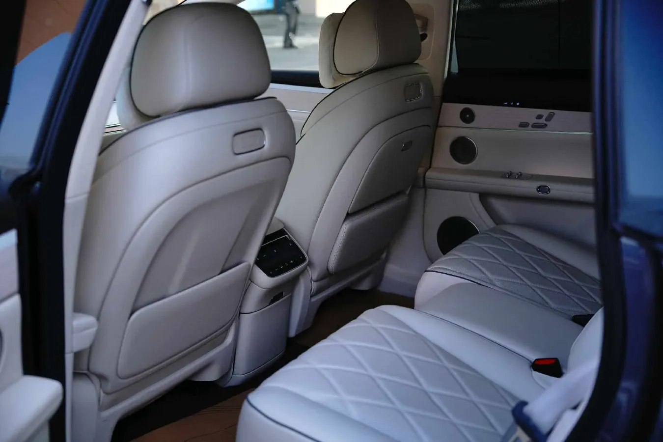 2025 HIMA Stelato S9 REEV 160HP REEV,autocango,china used car exporter,china ev exporter,chinese used car exporter,chinese used ev exporter