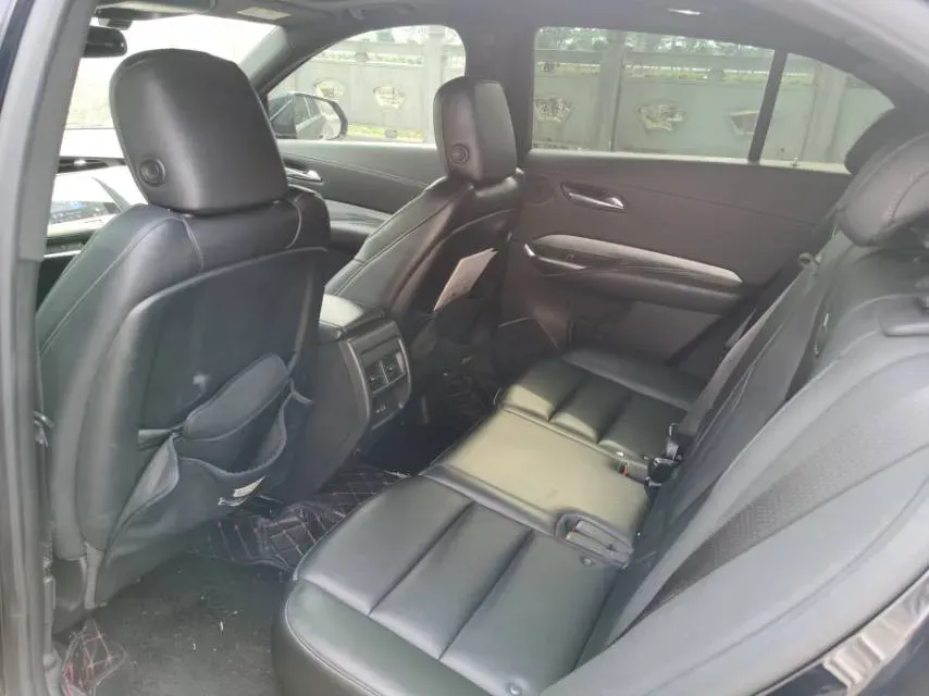 2021 Cadillac XT4 2.0T 237HP L4 9AT,autocango,china used car exporter,china ev exporter,chinese used car exporter,chinese used ev exporter