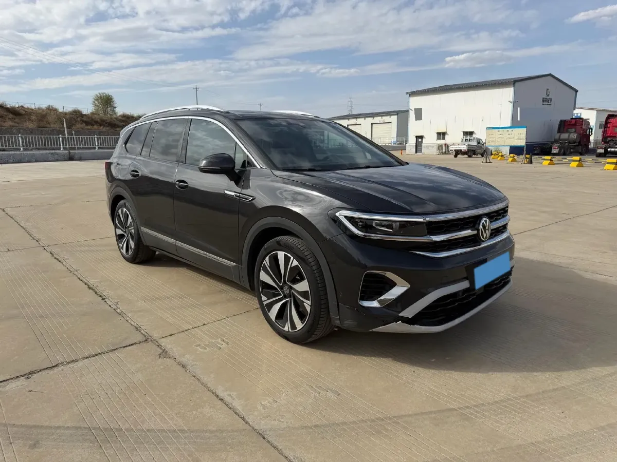 2022 Volkswagen Talagon 2.0T 220HP L4 7DCT,autocango,china used car exporter,china ev exporter,chinese used car exporter,chinese used ev exporter