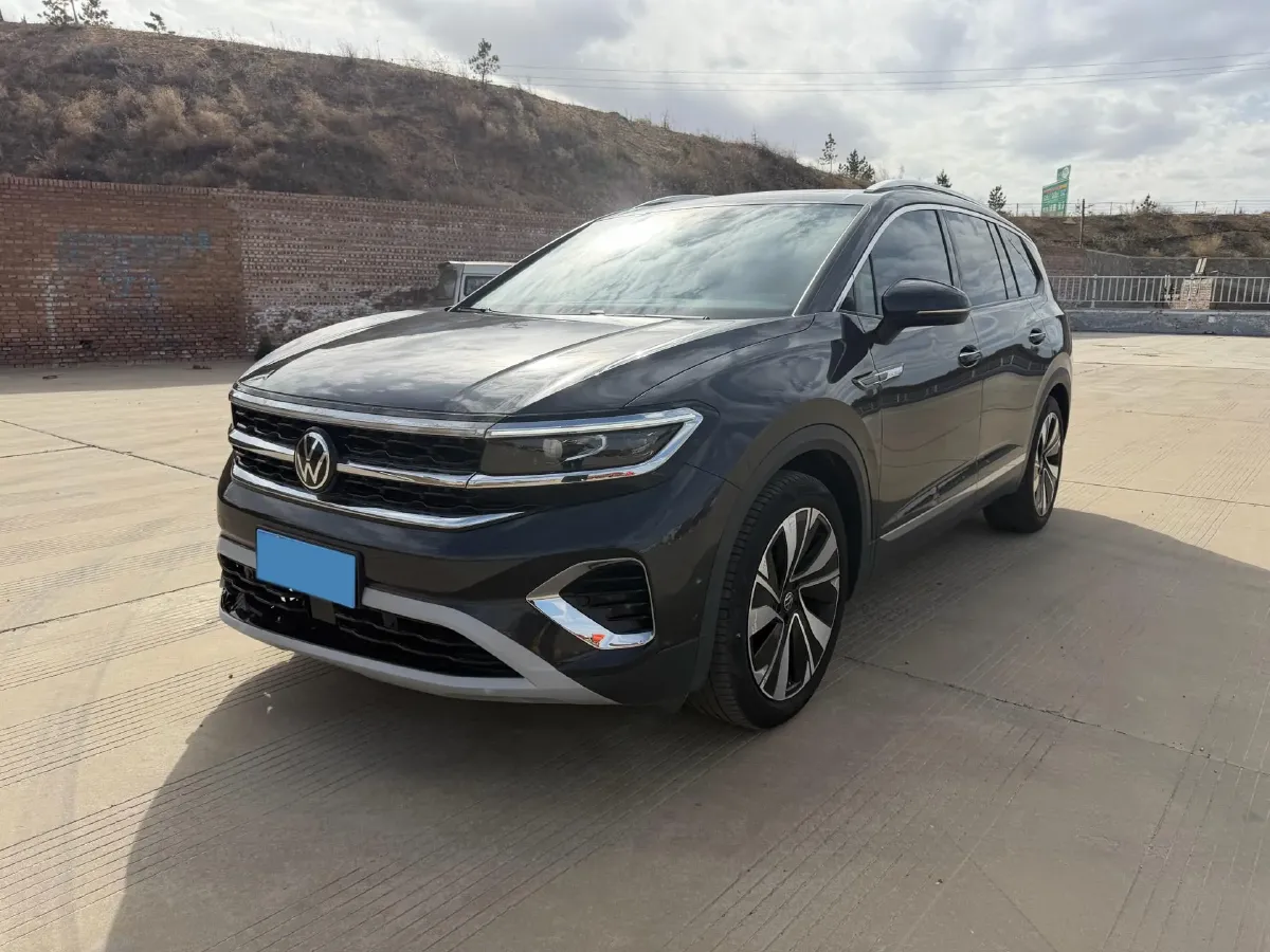 2022 Volkswagen Talagon 2.0T 220HP L4 7DCT,autocango,china used car exporter,china ev exporter,chinese used car exporter,chinese used ev exporter