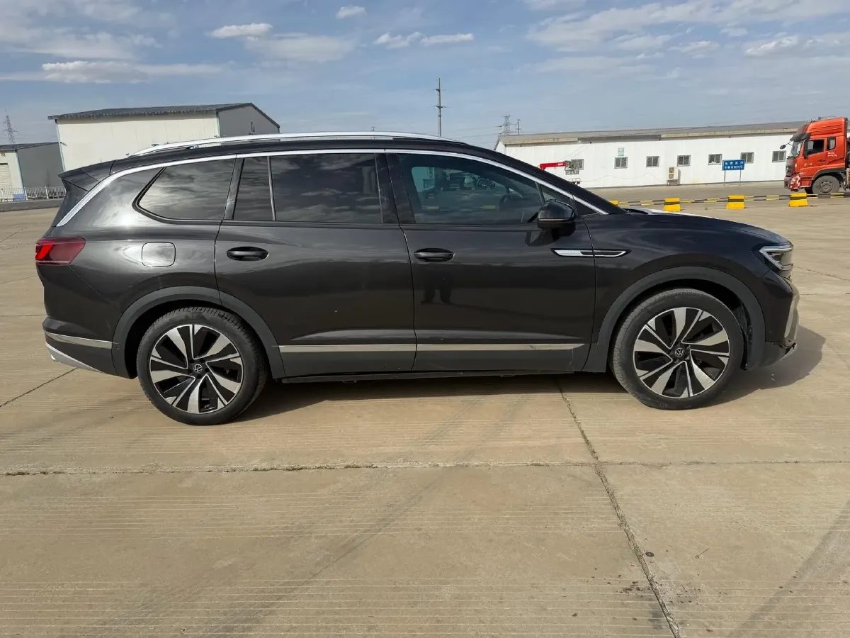 2022 Volkswagen Talagon 2.0T 220HP L4 7DCT,autocango,china used car exporter,china ev exporter,chinese used car exporter,chinese used ev exporter