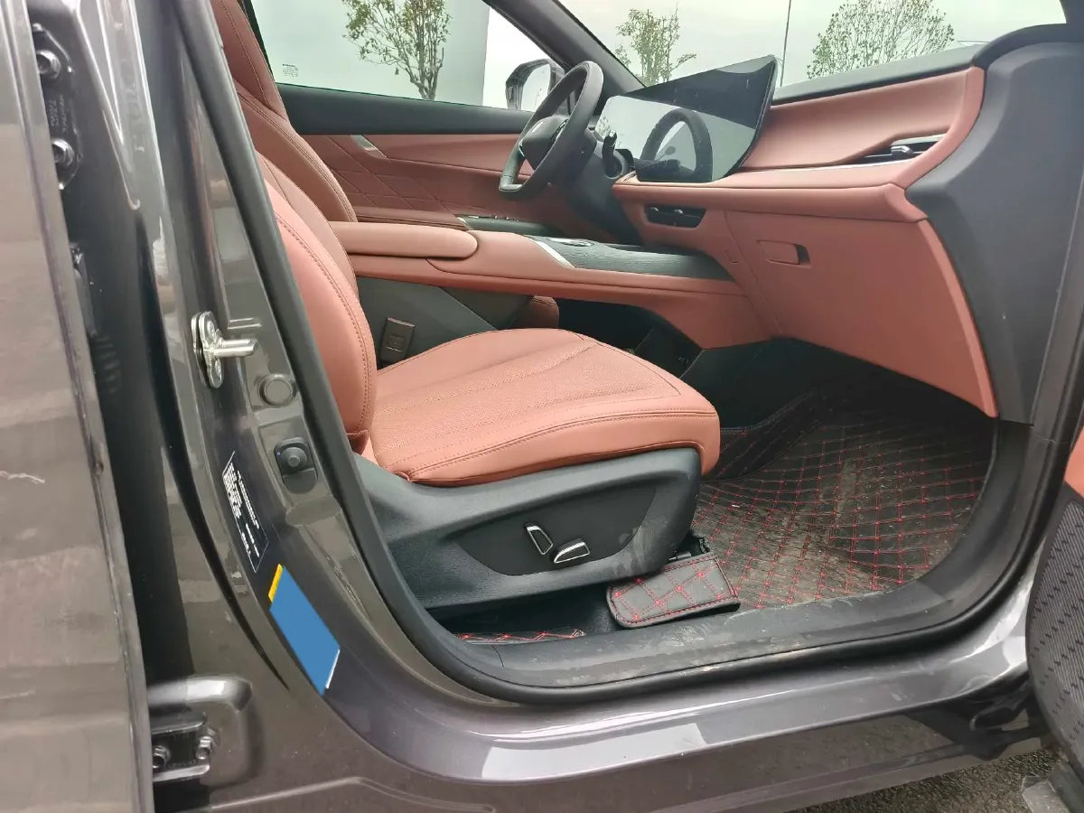 2025 ChangAn CS75 Plus 1.5T 192HP L4 8AT,autocango,china used car exporter,china ev exporter,chinese used car exporter,chinese used ev exporter