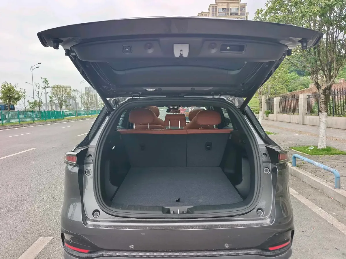 2025 ChangAn CS75 Plus 1.5T 192HP L4 8AT,autocango,china used car exporter,china ev exporter,chinese used car exporter,chinese used ev exporter