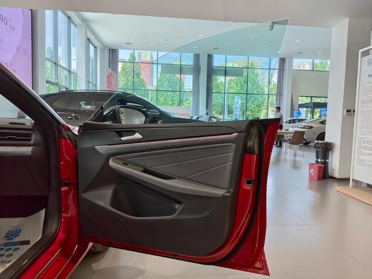 2026 Volkswagen Lamando 2.0T 220HP L4 7DCT,autocango,china used car exporter,china ev exporter,chinese used car exporter,chinese used ev exporter