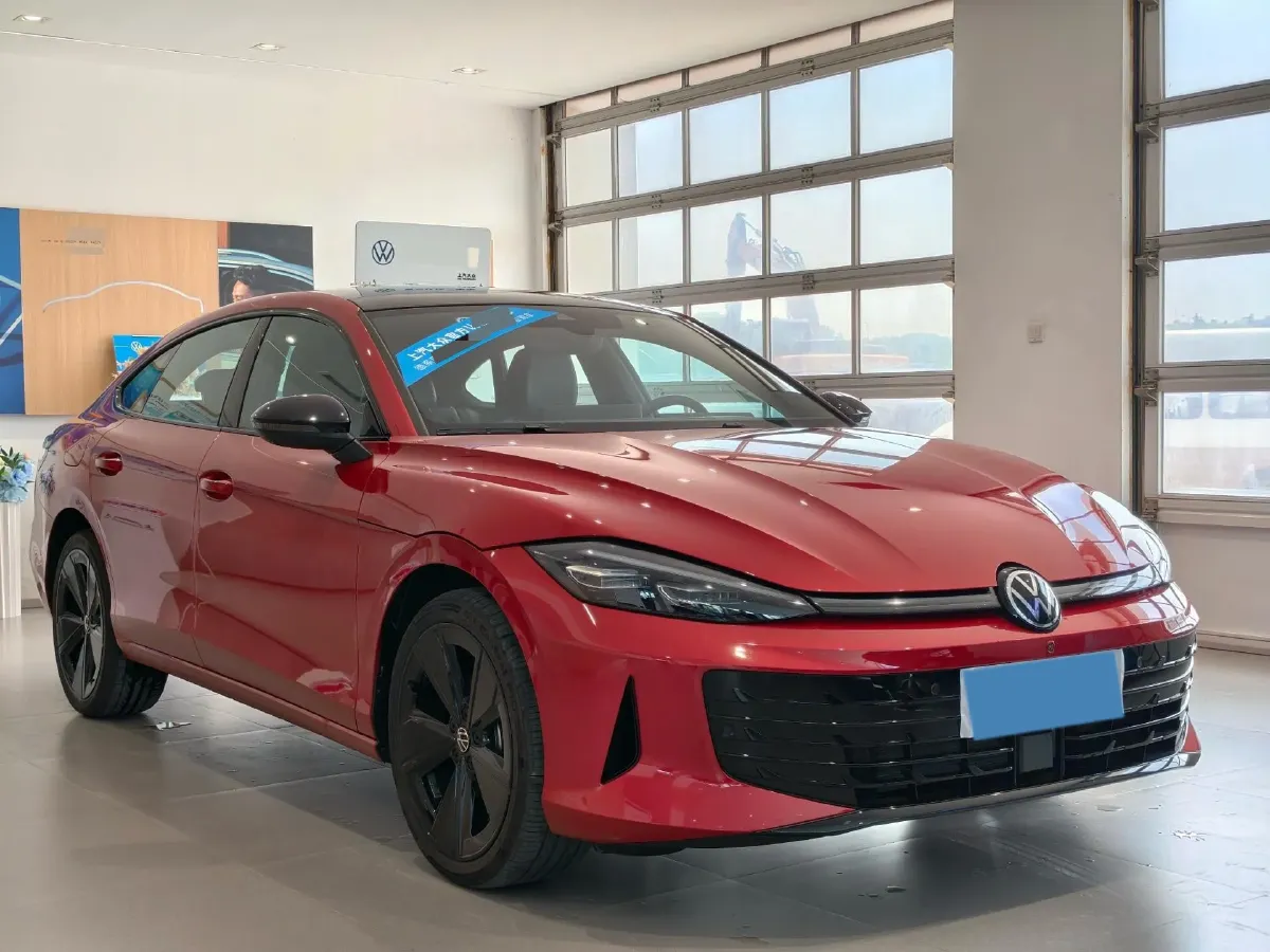 2026 Volkswagen Lamando 2.0T 220HP L4 7DCT,autocango,china used car exporter,china ev exporter,chinese used car exporter,chinese used ev exporter