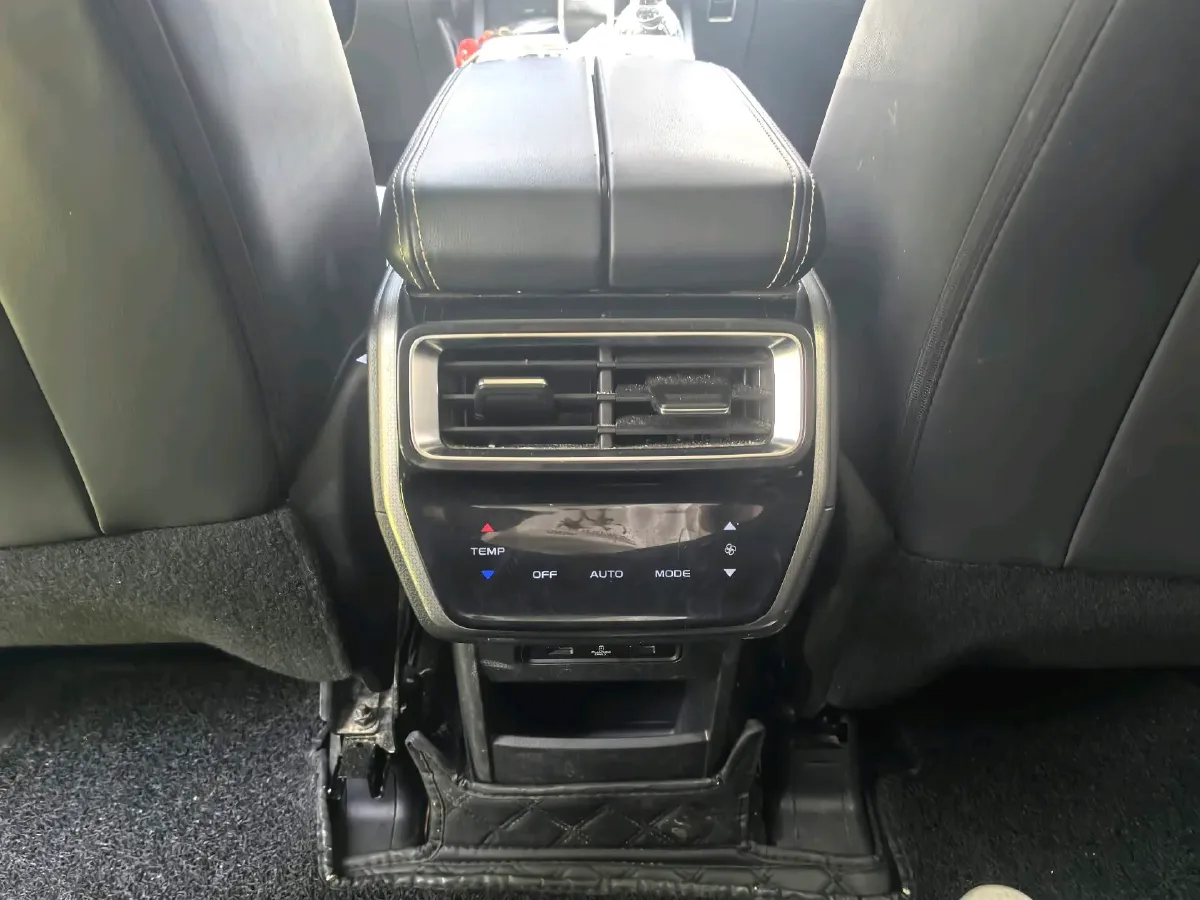 2020 Geely Okavango 1.8T 184HP L4 7DCT,autocango,china used car exporter,china ev exporter,chinese used car exporter,chinese used ev exporter