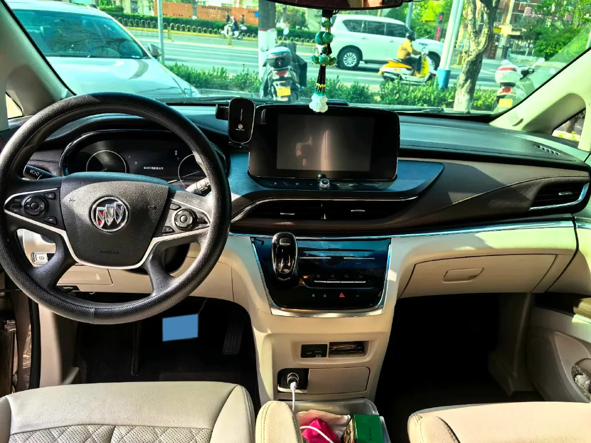 2023 Buick GL8 2.0T 237HP L4 9AT,autocango,china used car exporter,china ev exporter,chinese used car exporter,chinese used ev exporter