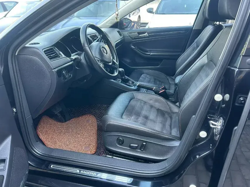 2018 Mazda CX-4 2.5L 192HP L4 6AT,autocango,china used car exporter,china ev exporter,chinese used car exporter,chinese used ev exporter