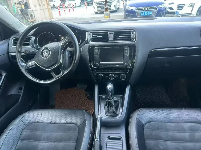 2018 Mazda CX-4 2.5L 192HP L4 6AT,autocango,china used car exporter,china ev exporter,chinese used car exporter,chinese used ev exporter