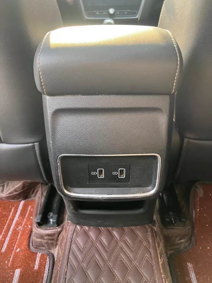 2020 Roewe i5 1.5L 120HP L4 CVT,autocango,china used car exporter,china ev exporter,chinese used car exporter,chinese used ev exporter