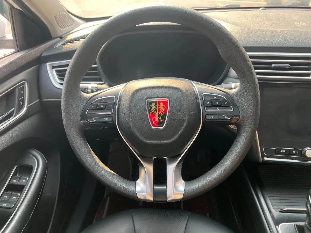 2020 Roewe i5 1.5L 120HP L4 CVT,autocango,china used car exporter,china ev exporter,chinese used car exporter,chinese used ev exporter