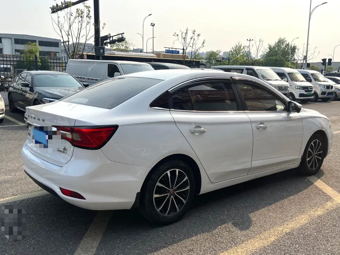 2020 Roewe i5 1.5L 120HP L4 CVT,autocango,china used car exporter,china ev exporter,chinese used car exporter,chinese used ev exporter