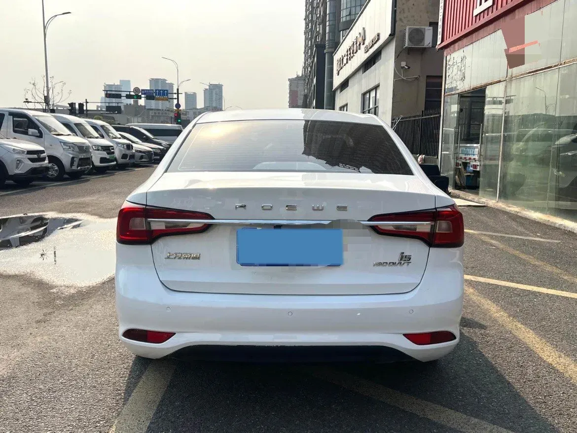 2020 Roewe i5 1.5L 120HP L4 CVT,autocango,china used car exporter,china ev exporter,chinese used car exporter,chinese used ev exporter