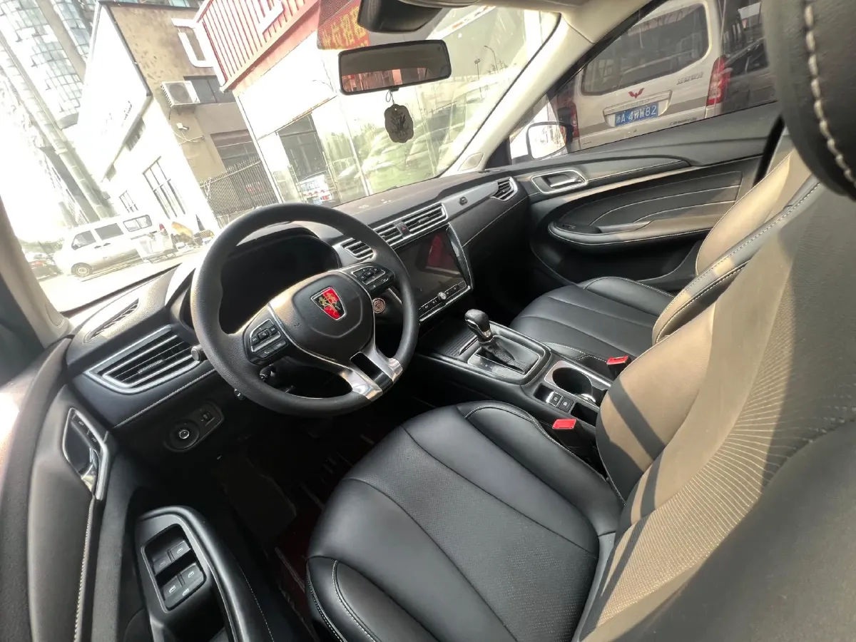 2020 Roewe i5 1.5L 120HP L4 CVT,autocango,china used car exporter,china ev exporter,chinese used car exporter,chinese used ev exporter