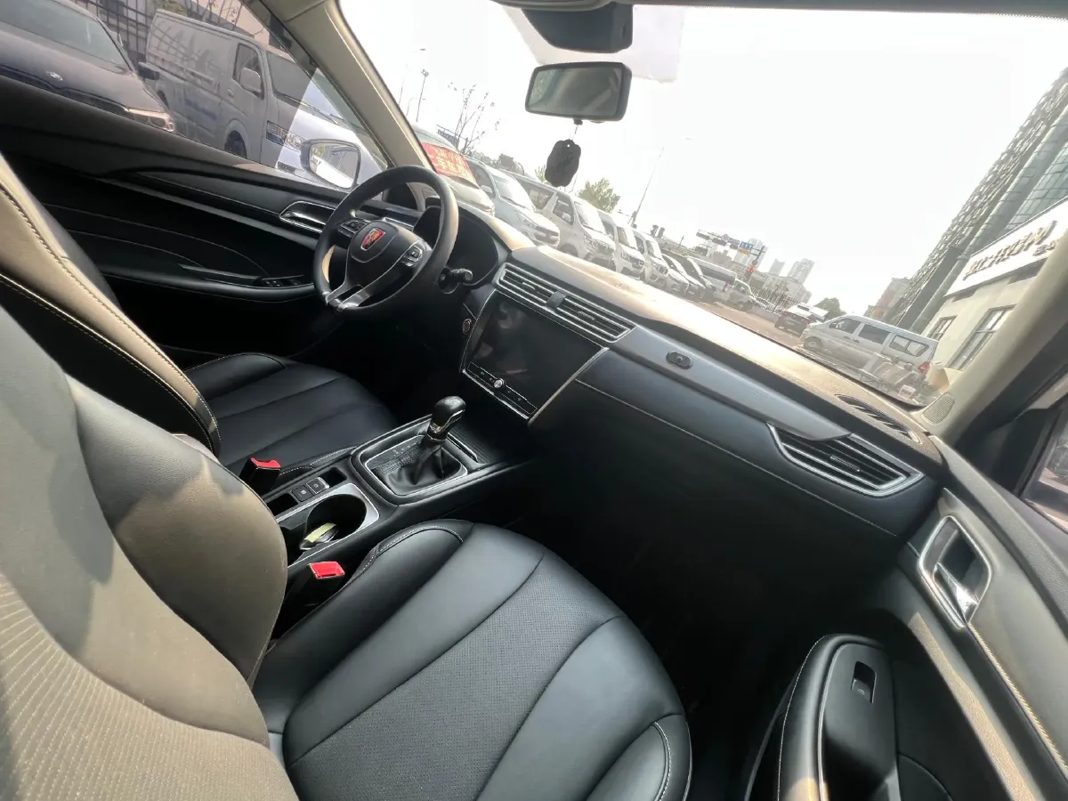 2020 Roewe i5 1.5L 120HP L4 CVT,autocango,china used car exporter,china ev exporter,chinese used car exporter,chinese used ev exporter