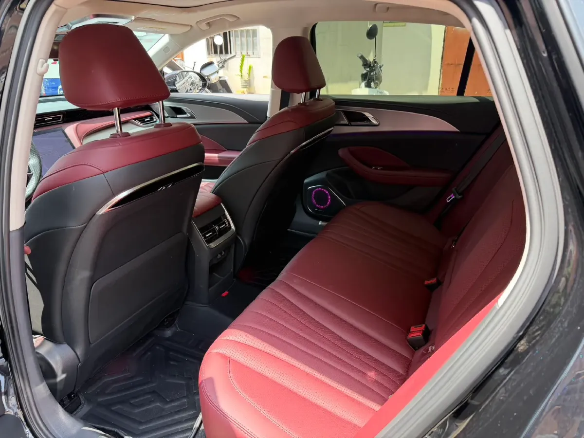 2024 HongQi H5 1.5T 169HP L4 7DCT,autocango,china used car exporter,china ev exporter,chinese used car exporter,chinese used ev exporter