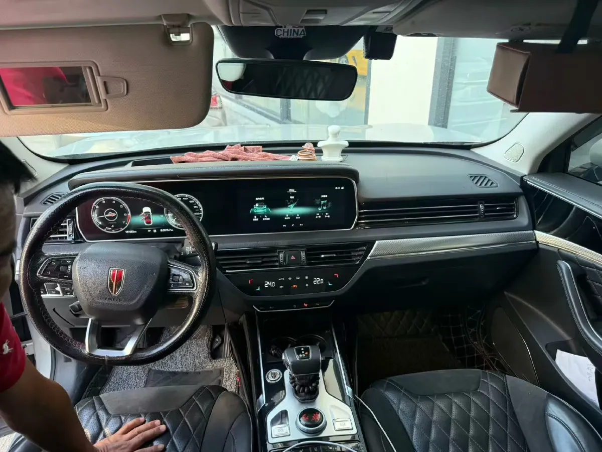 2019 HongQi HS5 2.0T 224HP L4 6AT,autocango,china used car exporter,china ev exporter,chinese used car exporter,chinese used ev exporter