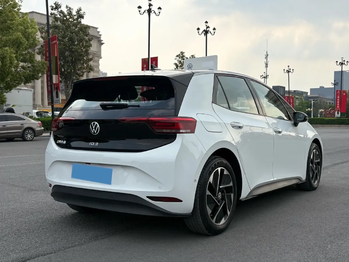 2025 Volkswagen ID.3 BEV 52.8KWH,autocango,china used car exporter,china ev exporter,chinese used car exporter,chinese used ev exporter