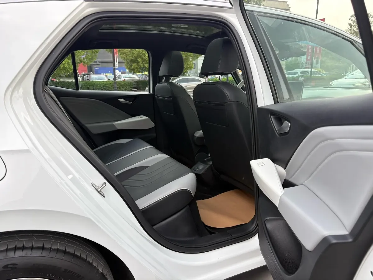 2025 Volkswagen ID.3 BEV 52.8KWH,autocango,china used car exporter,china ev exporter,chinese used car exporter,chinese used ev exporter