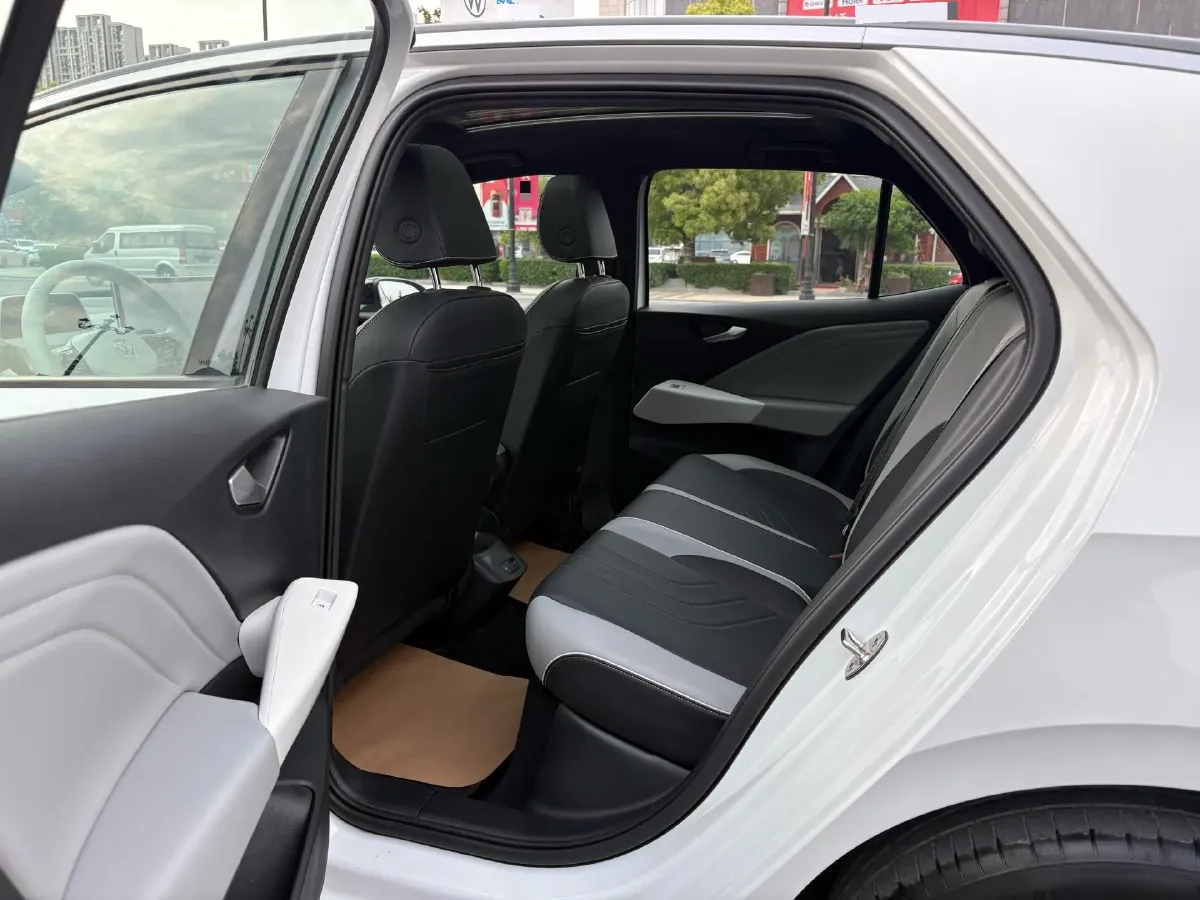 2025 Volkswagen ID.3 BEV 52.8KWH,autocango,china used car exporter,china ev exporter,chinese used car exporter,chinese used ev exporter