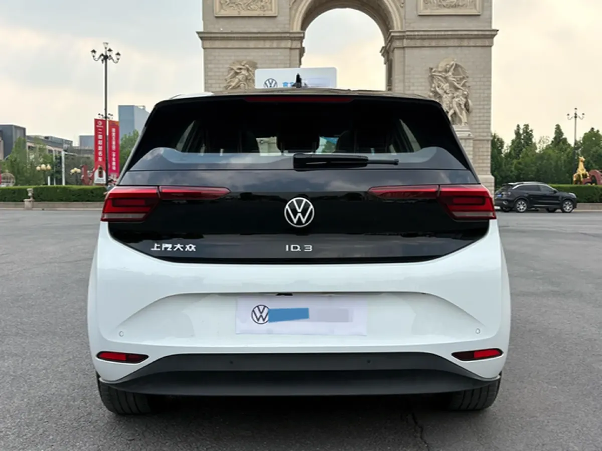 2025 Volkswagen ID.3 BEV 52.8KWH,autocango,china used car exporter,china ev exporter,chinese used car exporter,chinese used ev exporter