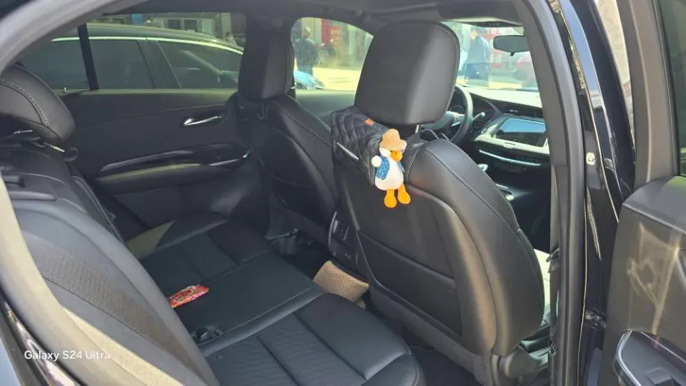 2022 Cadillac XT4 2.0T 237HP L4 9AT,autocango,china used car exporter,china ev exporter,chinese used car exporter,chinese used ev exporter