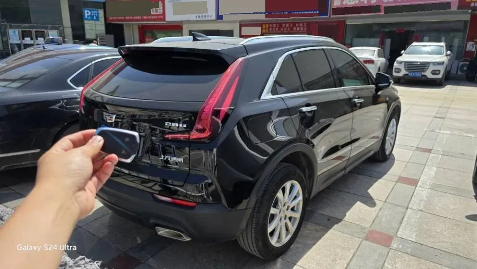 2022 Cadillac XT4 2.0T 237HP L4 9AT,autocango,china used car exporter,china ev exporter,chinese used car exporter,chinese used ev exporter