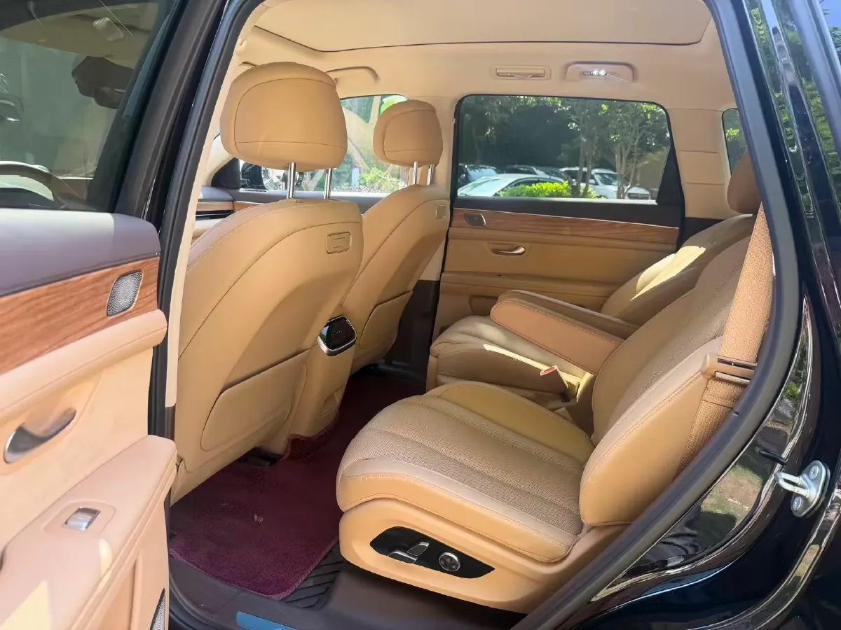 2024 AITO AITO M7 1.5T 152HP L4 REEV 40KWH,autocango,china used car exporter,china ev exporter,chinese used car exporter,chinese used ev exporter