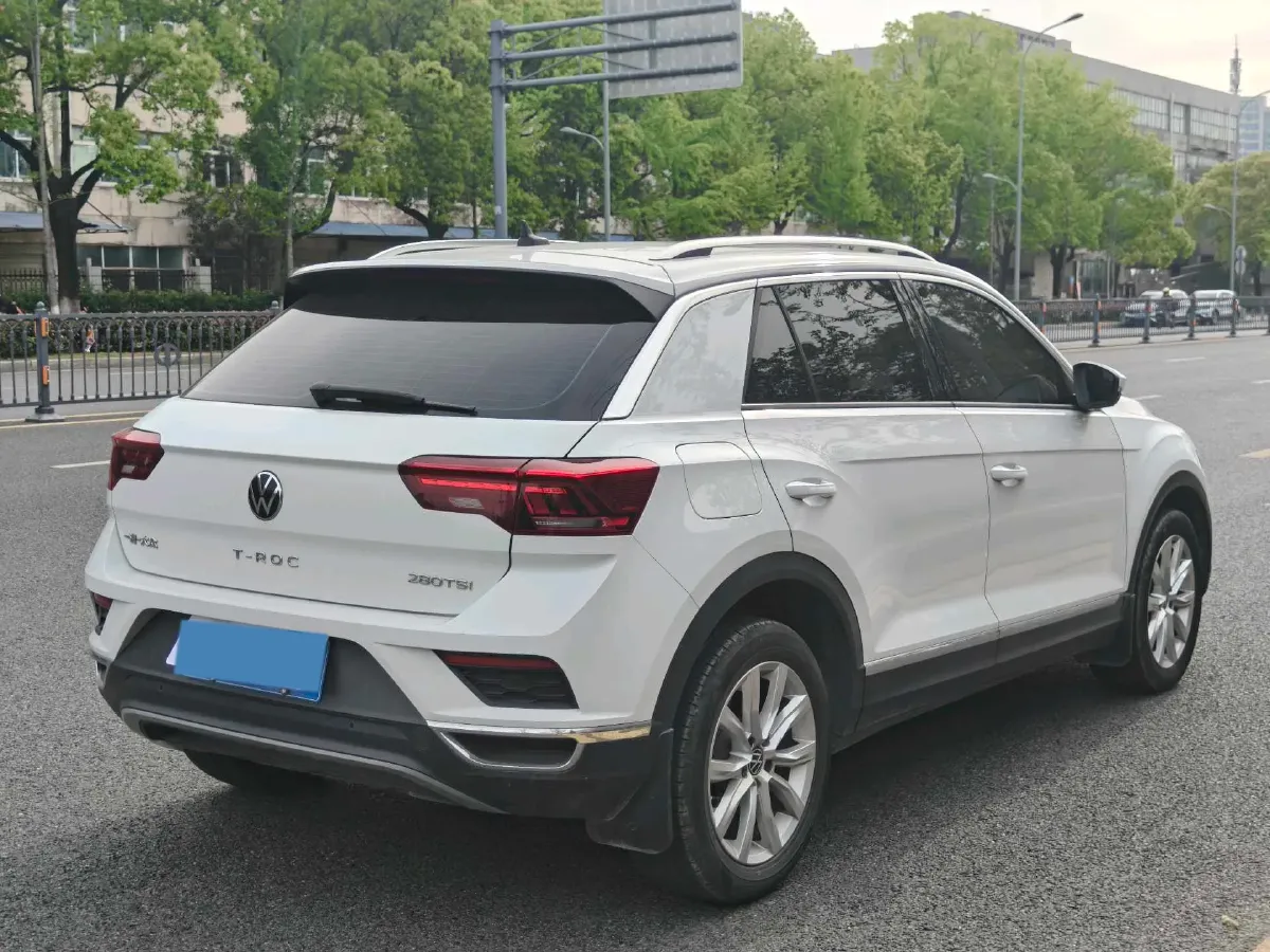 2022 Volkswagen T-Roc 1.4T 150HP L4 7DCT,autocango,china used car exporter,china ev exporter,chinese used car exporter,chinese used ev exporter