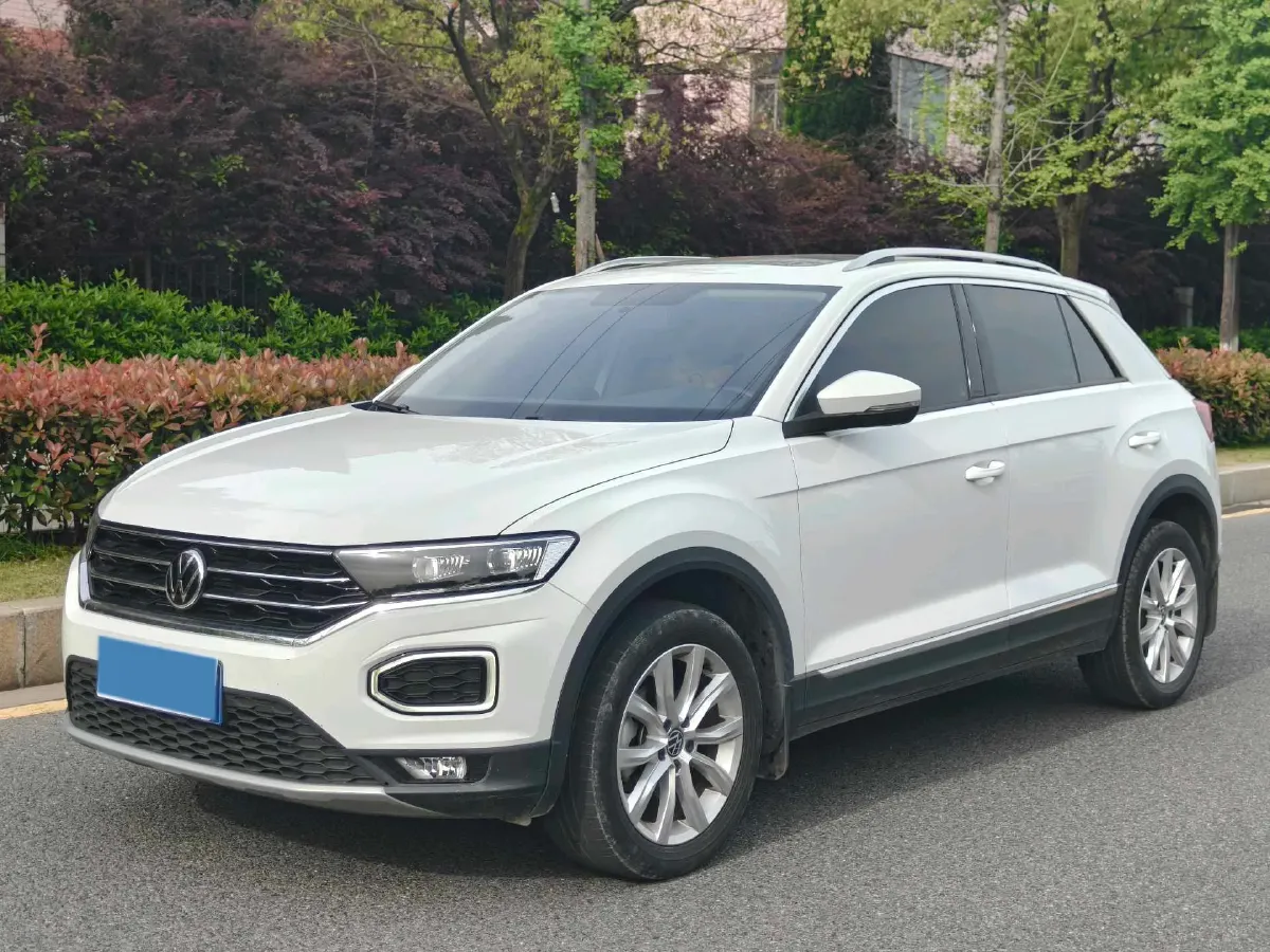 2022 Volkswagen T-Roc 1.4T 150HP L4 7DCT,autocango,china used car exporter,china ev exporter,chinese used car exporter,chinese used ev exporter