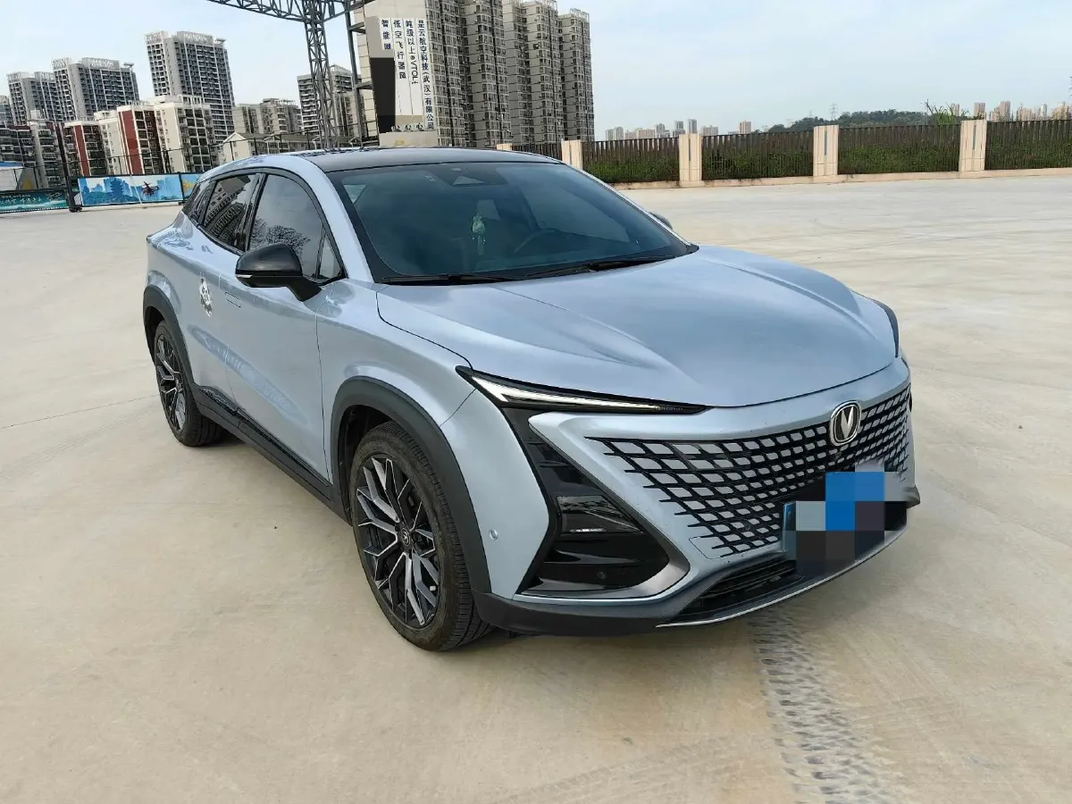 2022 ChangAn UNI-T 1.5T 188HP L4 7DCT,autocango,china used car exporter,china ev exporter,chinese used car exporter,chinese used ev exporter