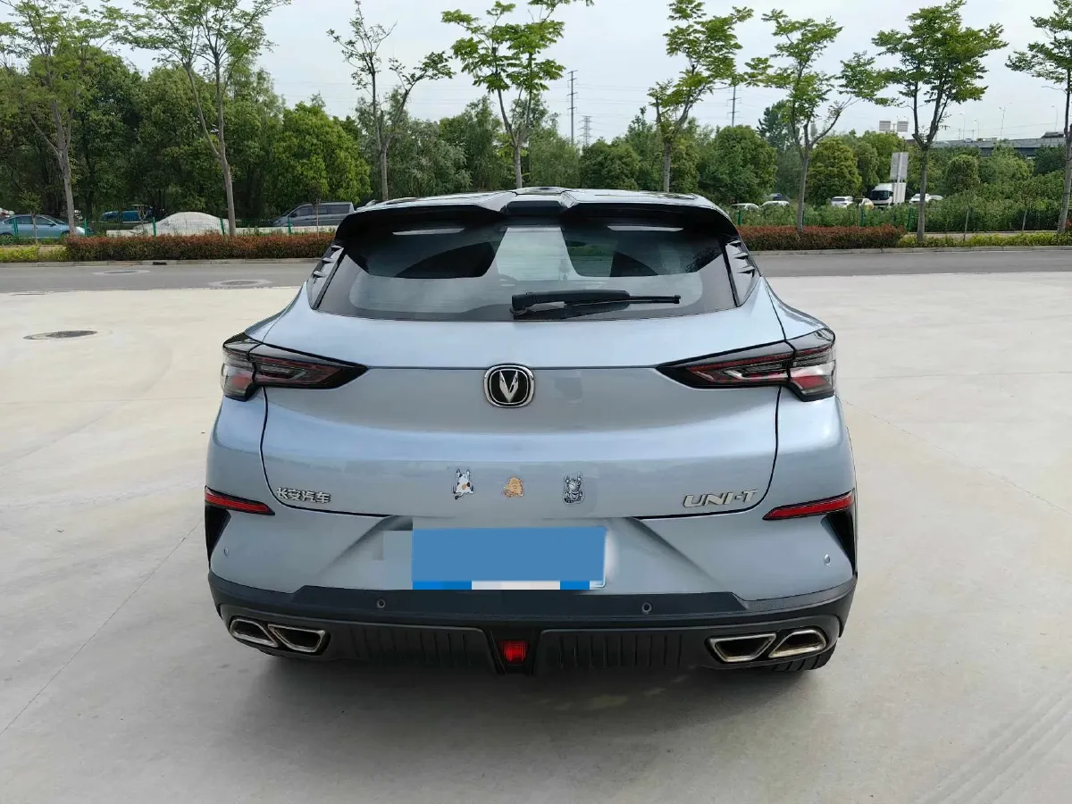 2022 ChangAn UNI-T 1.5T 188HP L4 7DCT,autocango,china used car exporter,china ev exporter,chinese used car exporter,chinese used ev exporter