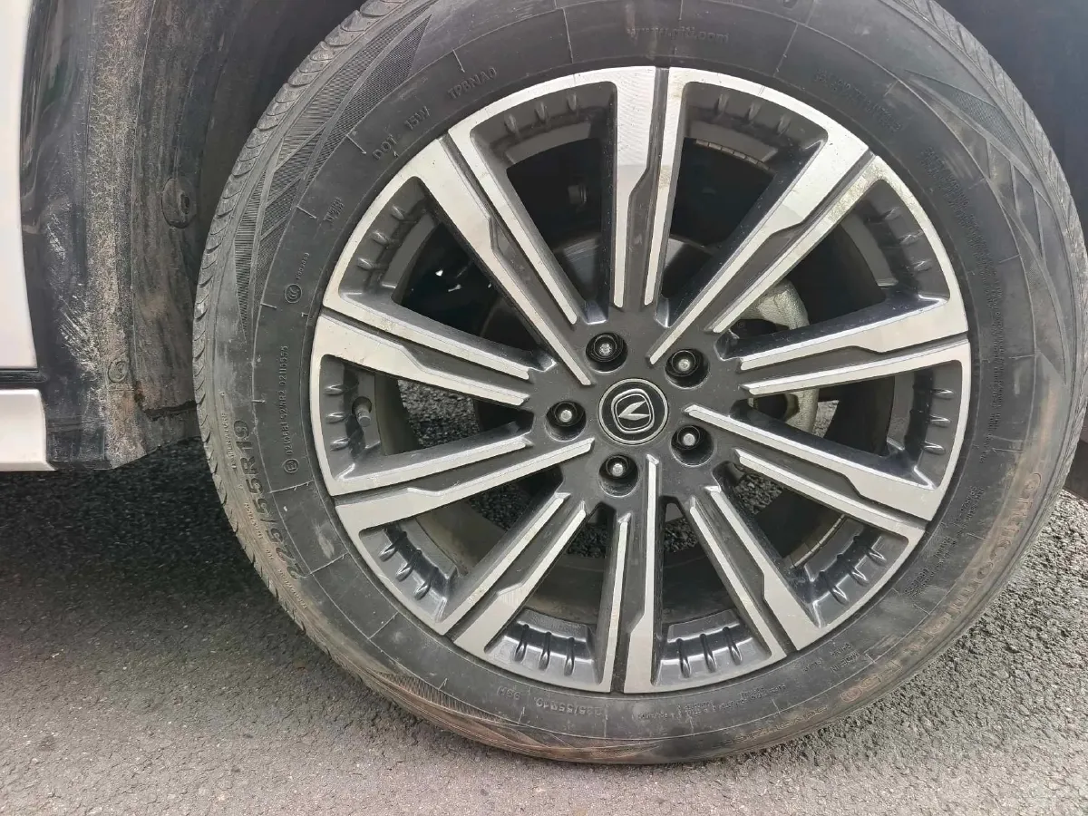 2023 ChangAn CS75 Plus 1.5T 188HP L4 8AT,autocango,china used car exporter,china ev exporter,chinese used car exporter,chinese used ev exporter