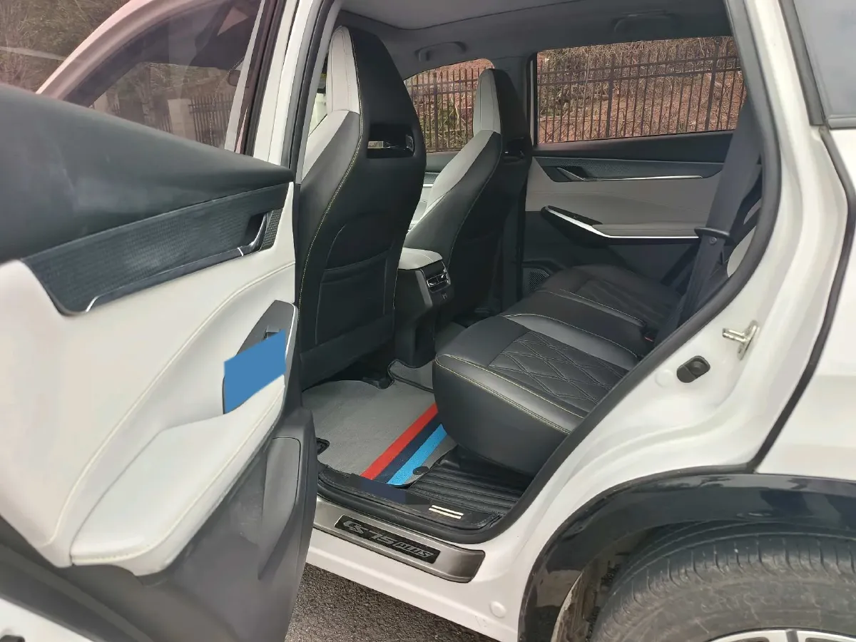 2023 ChangAn CS75 Plus 1.5T 188HP L4 8AT,autocango,china used car exporter,china ev exporter,chinese used car exporter,chinese used ev exporter