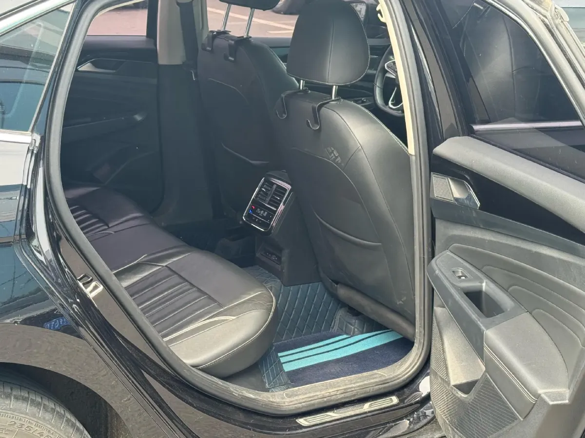 2023 Volkswagen Passat 2.0T 186HP L4 7DCT,autocango,china used car exporter,china ev exporter,chinese used car exporter,chinese used ev exporter