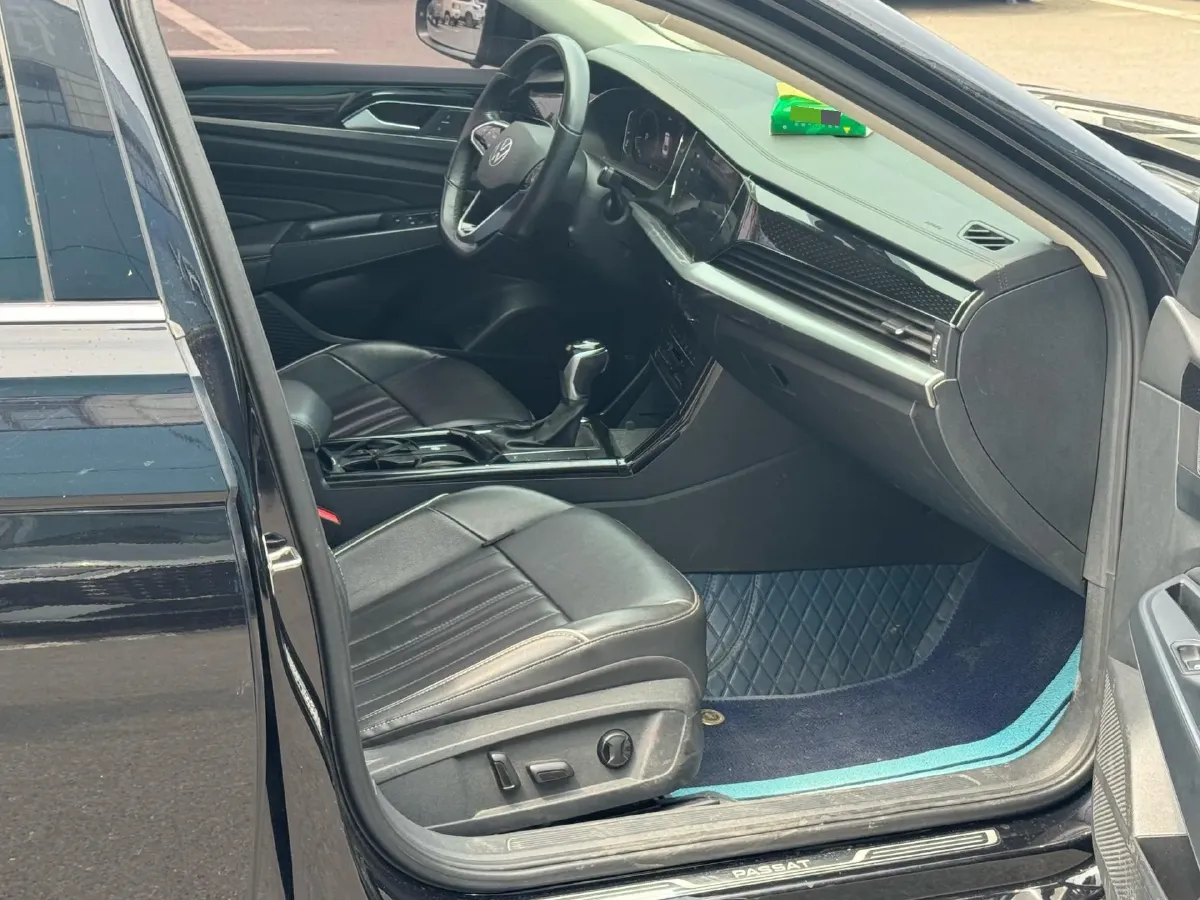 2023 Volkswagen Passat 2.0T 186HP L4 7DCT,autocango,china used car exporter,china ev exporter,chinese used car exporter,chinese used ev exporter