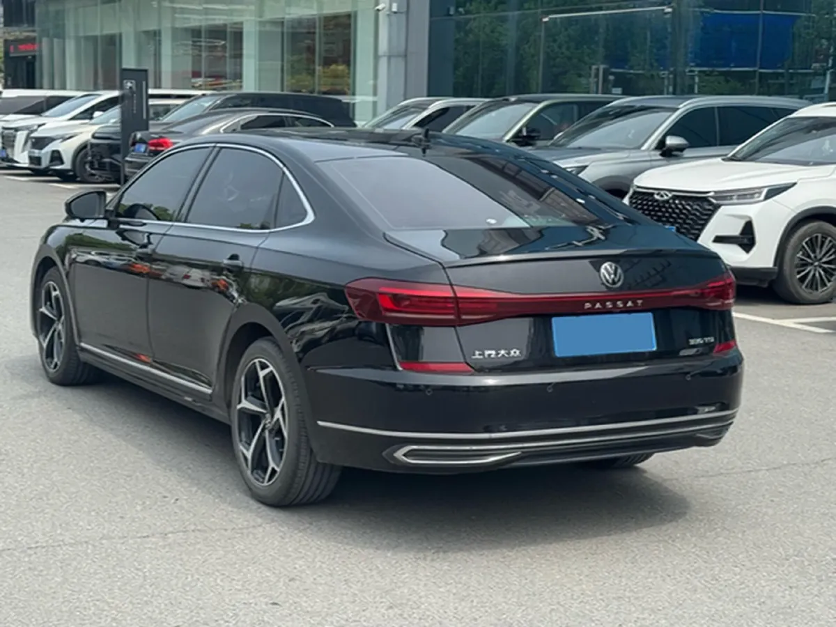 2023 Volkswagen Passat 2.0T 186HP L4 7DCT,autocango,china used car exporter,china ev exporter,chinese used car exporter,chinese used ev exporter