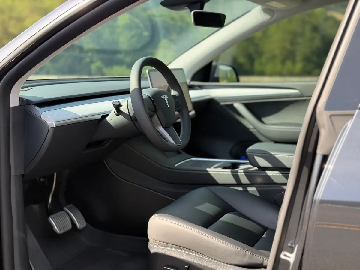 2024 Iveco OuSheng BEV 77.28KWH,autocango,china used car exporter,china ev exporter,chinese used car exporter,chinese used ev exporter