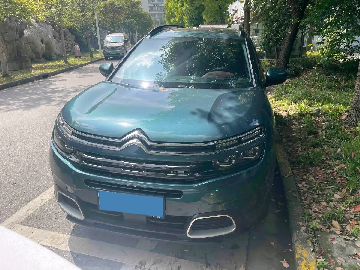 2020 Citroen C5 Aircross 1.8T 211HP L4 8AT,autocango,china used car exporter,china ev exporter,chinese used car exporter,chinese used ev exporter