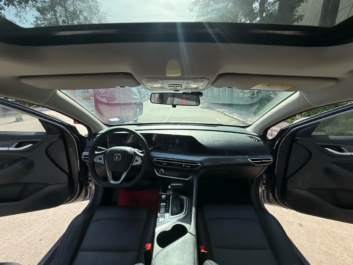 2020 ChangAn Eado 1.4T 158HP L4 7DCT,autocango,china used car exporter,china ev exporter,chinese used car exporter,chinese used ev exporter