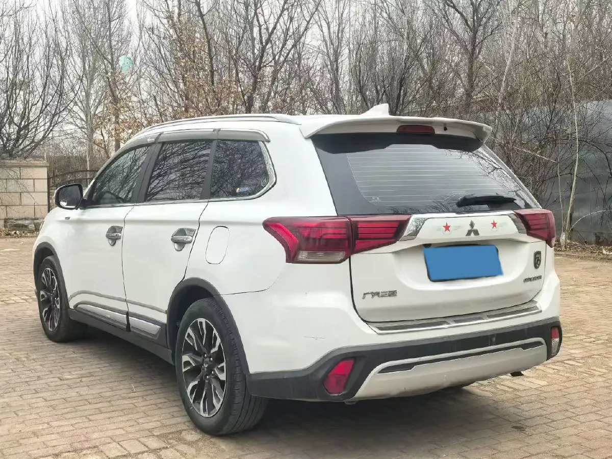 2019 Mitsubishi Outlander 2.0L 166HP L4 CVT,autocango,china used car exporter,china ev exporter,chinese used car exporter,chinese used ev exporter