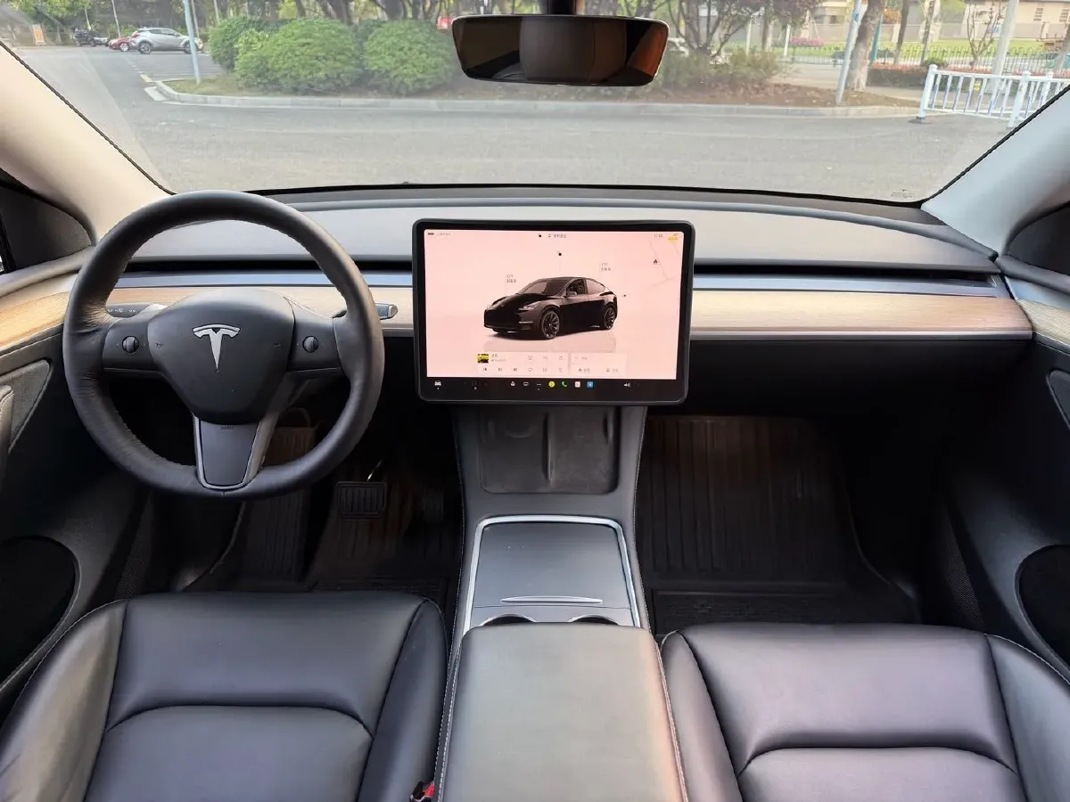 2022 Tesla Model Y BEV 60KWH,autocango,china used car exporter,china ev exporter,chinese used car exporter,chinese used ev exporter