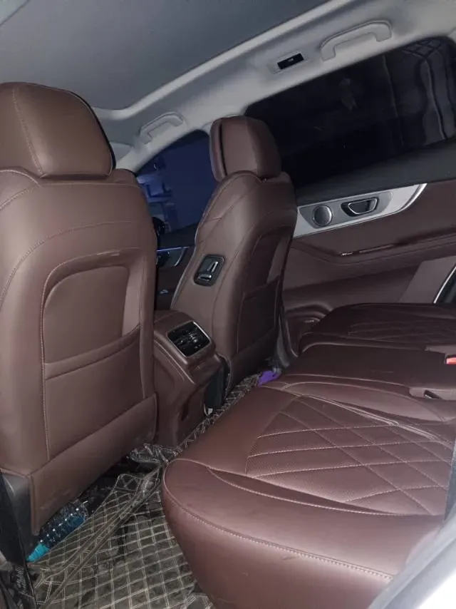 2024 Chery Tiggo 8 PRO 2.0T 254HP L4 8AT,autocango,china used car exporter,china ev exporter,chinese used car exporter,chinese used ev exporter