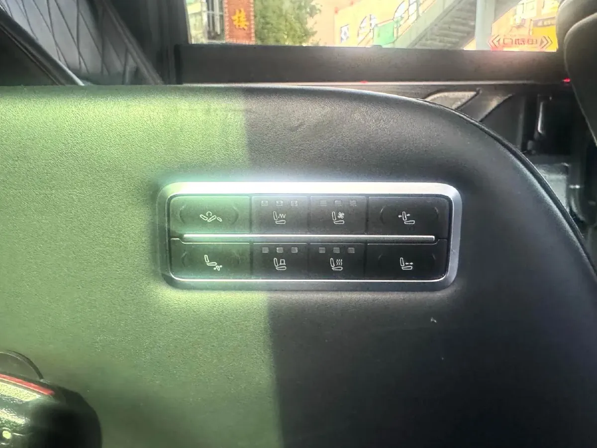 2024 Mercedes-Benz C Class 1.5T 204HP L4 9AT,autocango,china used car exporter,china ev exporter,chinese used car exporter,chinese used ev exporter